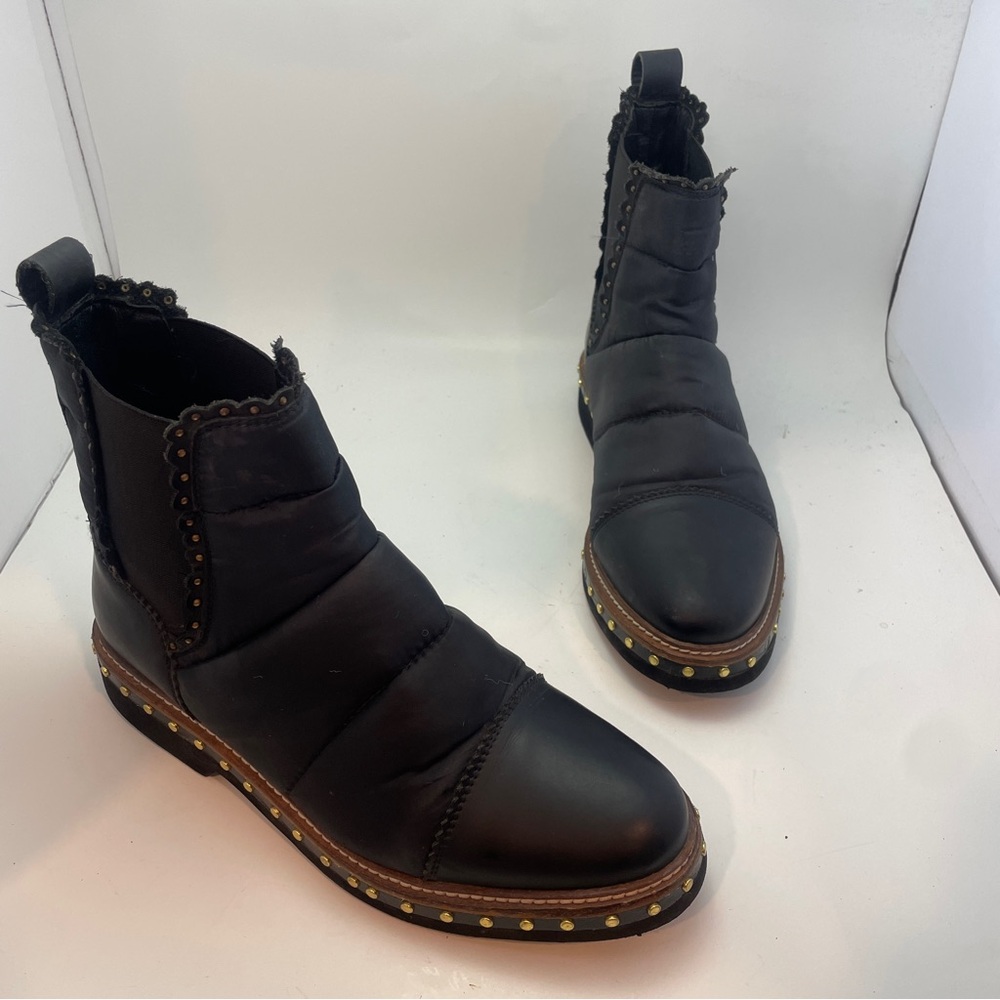 Free People Black Atlas Puffer Chelsea Bootie Leather Studded Women‎ 8 38.5
